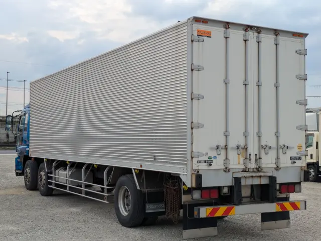 いすゞ ギガ QKG-CXE77A(その他)の写真6