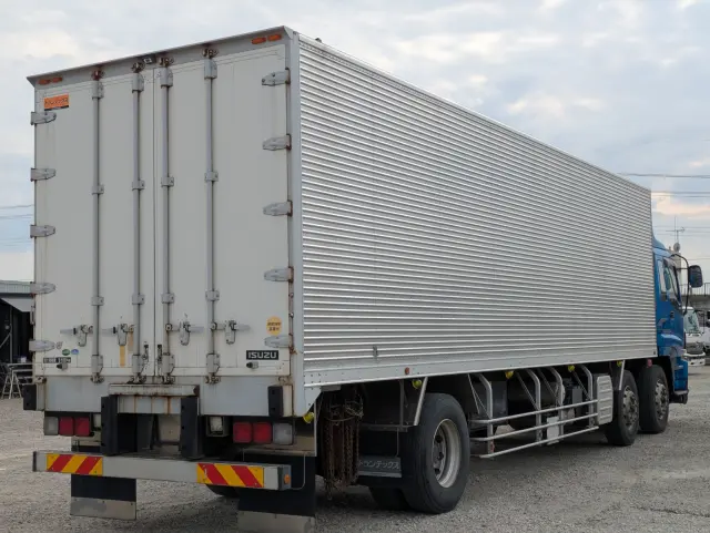 いすゞ ギガ QKG-CXE77A(その他)の写真8