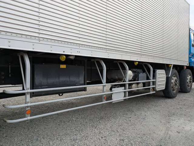 いすゞ ギガ QKG-CXE77A(その他)の写真32