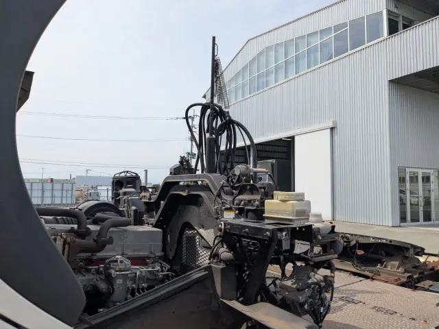 日野 プロフィア QPG-SH1EDDG(2WD)の写真30