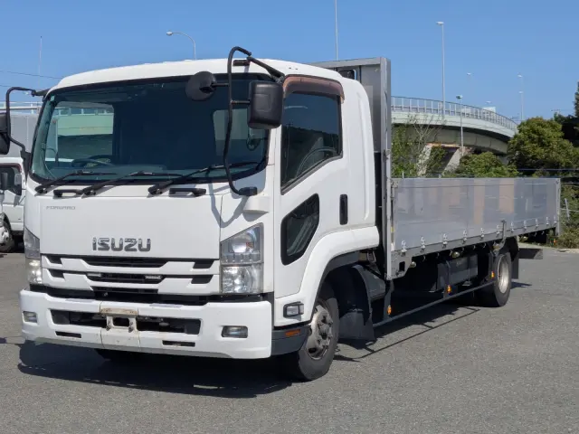 いすゞ フォワード TKG-FRR90S2(2WD)の写真1