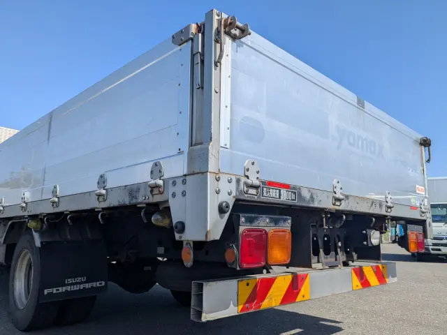 いすゞ フォワード TKG-FRR90S2(2WD)の写真6