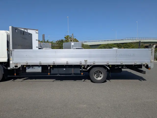 いすゞ フォワード TKG-FRR90S2(2WD)の写真16