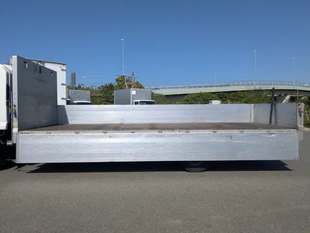 いすゞ フォワード TKG-FRR90S2(2WD)の写真17