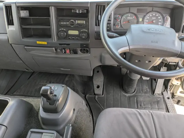 いすゞ フォワード TKG-FRR90S2(2WD)の写真28