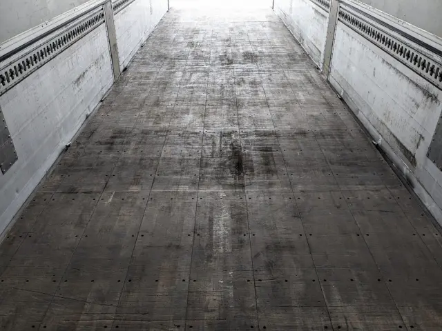 ＵＤ クオン QKG-CG5ZA(8x4)の写真17