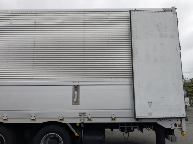 ＵＤ クオン QKG-CG5ZA(8x4)の写真20