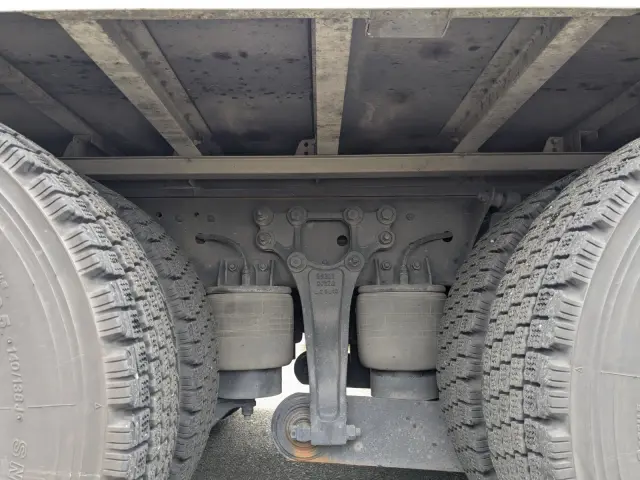 ＵＤ クオン QKG-CG5ZA(8x4)の写真22