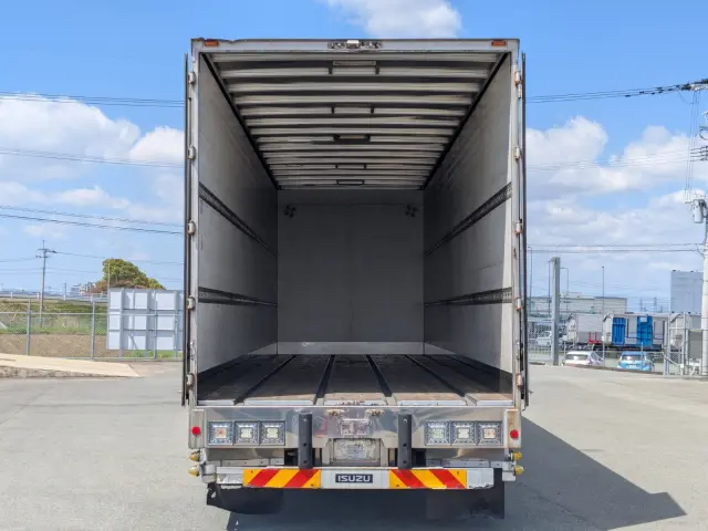 いすゞ フォワード TKG-FRR90T2(2WD)の写真8