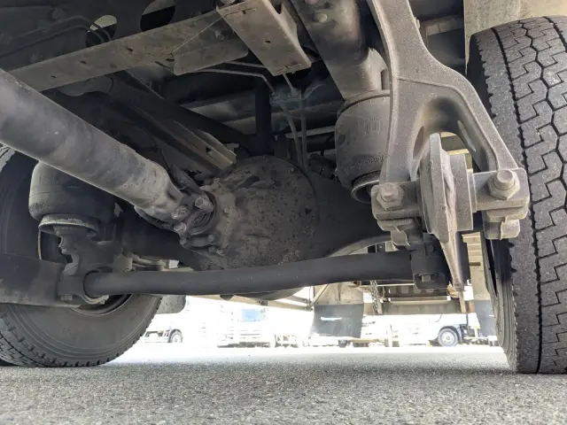 いすゞ フォワード TKG-FRR90T2(2WD)の写真11