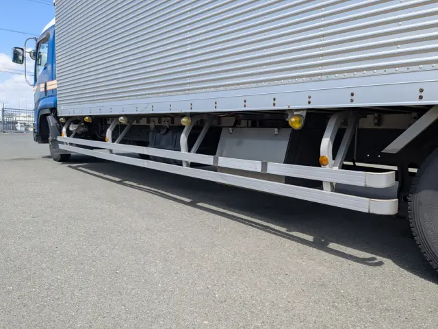 いすゞ フォワード TKG-FRR90T2(2WD)の写真12