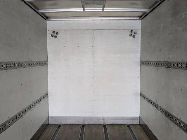 いすゞ フォワード TKG-FRR90T2(2WD)の写真21