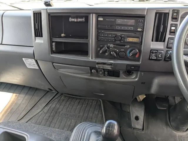 いすゞ フォワード TKG-FRR90T2(2WD)の写真28