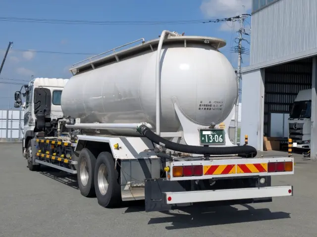 ＵＤ クオン QKG-CD5ZL(6x2)の写真4