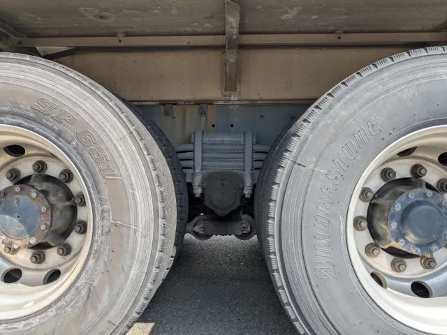 ＵＤ クオン QKG-CD5ZL(6x2)の写真10