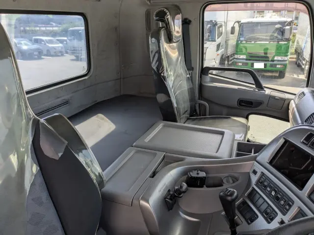 ＵＤ クオン QKG-CD5ZL(6x2)の写真28