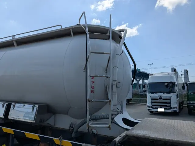 ＵＤ クオン QKG-CD5ZL(6x2)の写真30