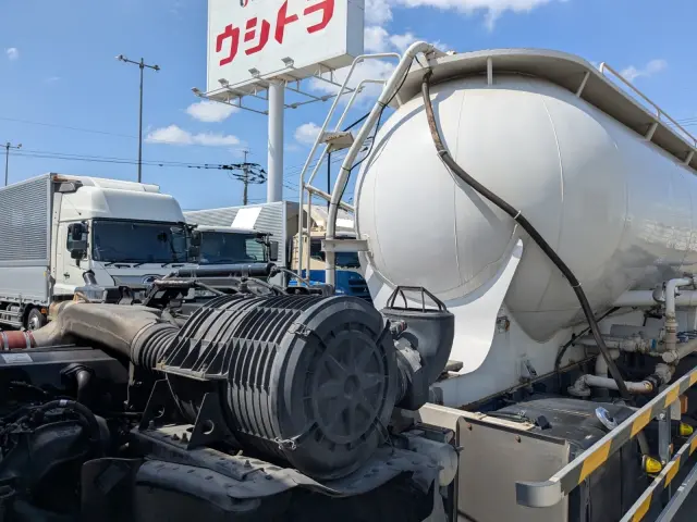 ＵＤ クオン QKG-CD5ZL(6x2)の写真40