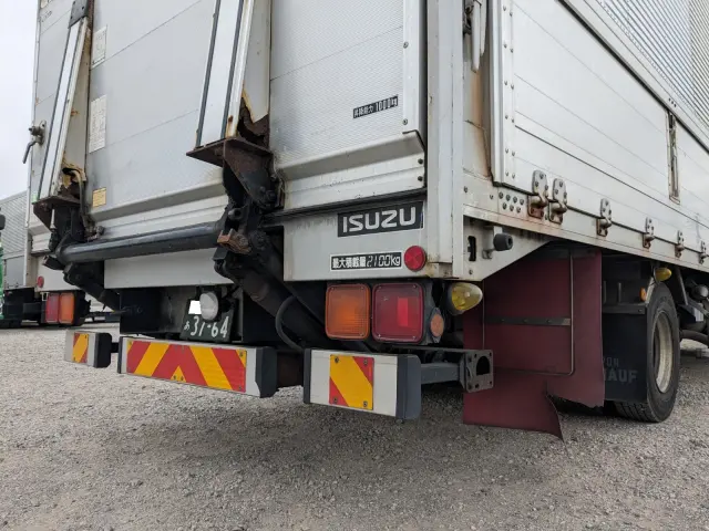 いすゞ フォワード TKG-FRR90T2(2WD)の写真6