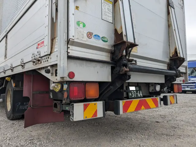 いすゞ フォワード TKG-FRR90T2(2WD)の写真7