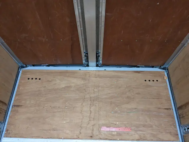 いすゞ フォワード TKG-FRR90T2(2WD)の写真16