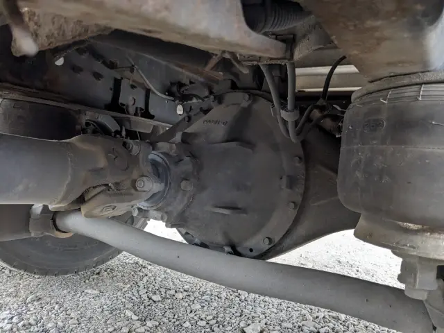 いすゞ フォワード TKG-FRR90T2(2WD)の写真23