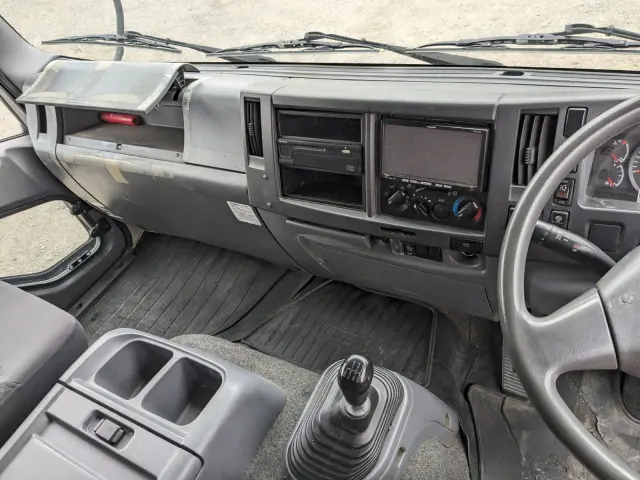 いすゞ フォワード TKG-FRR90T2(2WD)の写真28