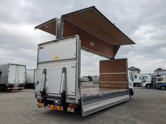 いすゞ フォワード TKG-FRR90T2(2WD)の写真37