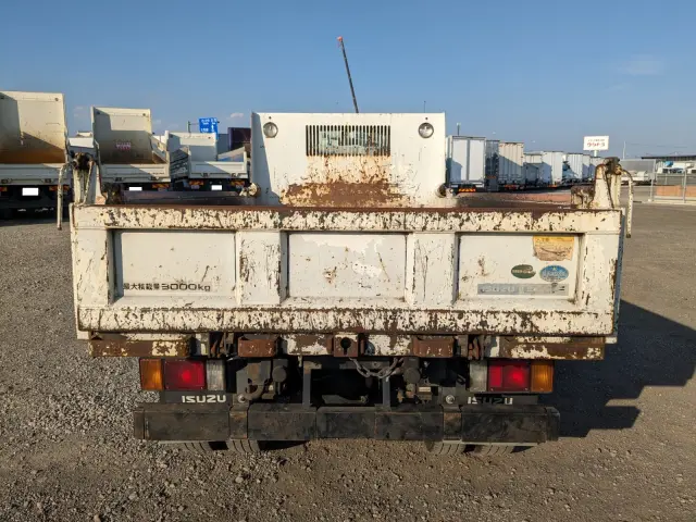 いすゞ エルフ TPG-NKR85AD(2WD)の写真5