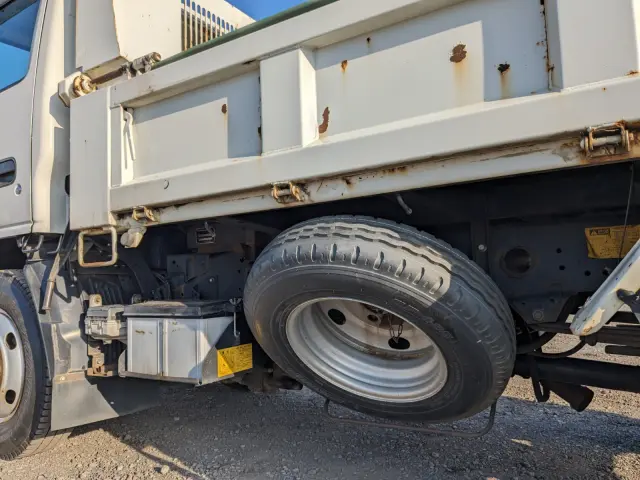 いすゞ エルフ TPG-NKR85AD(2WD)の写真20