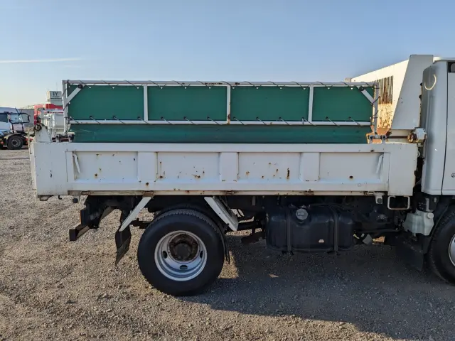 いすゞ エルフ TPG-NKR85AD(2WD)の写真31