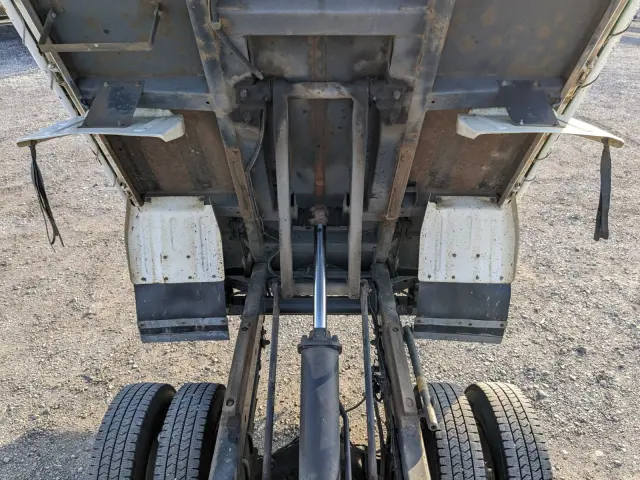 いすゞ エルフ TPG-NKR85AD(2WD)の写真39