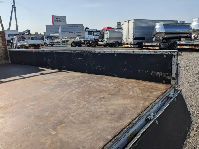 三菱 キャンター 2RG-FEB50(2WD)の写真15