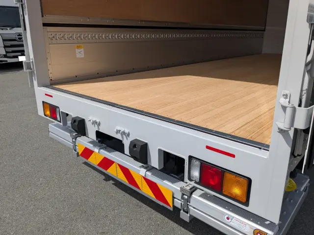 日野 レンジャー 2KG-FK65F(2WD)の写真17