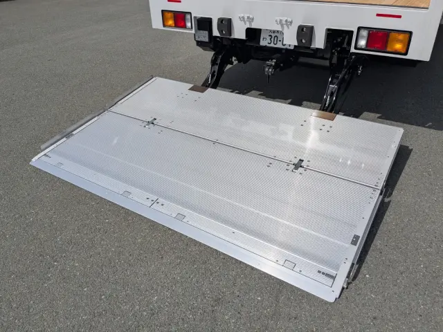 日野 レンジャー 2KG-FK65F(2WD)の写真37