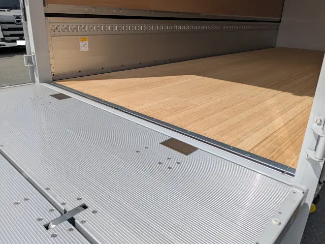 日野 レンジャー 2KG-FK65F(2WD)の写真38