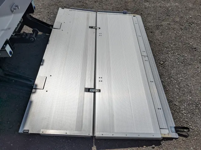 ＵＤ コンドル 2RG-BRR90T4(2WD)の写真9