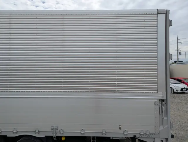 いすゞ ギガ 2PG-CYJ77D(8x4)の写真17