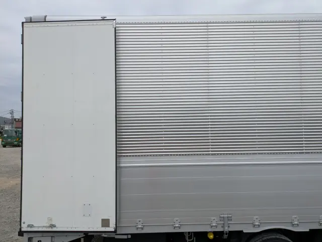 いすゞ ギガ 2PG-CYJ77D(8x4)の写真20