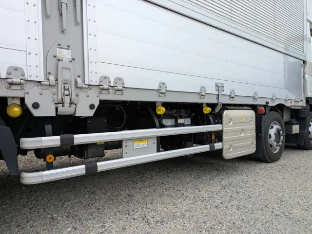 いすゞ ギガ 2PG-CYJ77D(8x4)の写真23