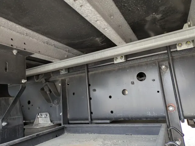 いすゞ ギガ 2PG-CYJ77D(8x4)の写真33