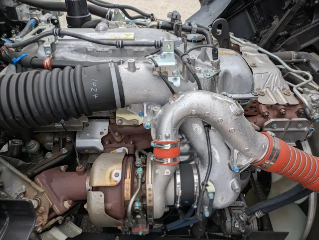 いすゞ ギガ 2PG-CYJ77D(8x4)の写真44