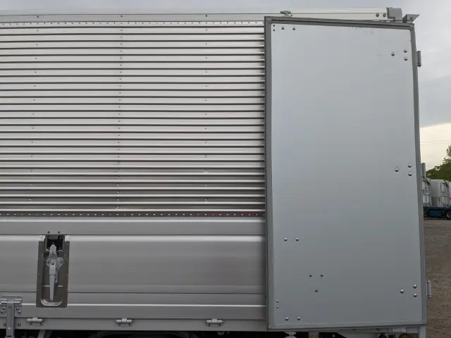 日野 デュトロ 2KG-XZU712M(2WD)の写真19