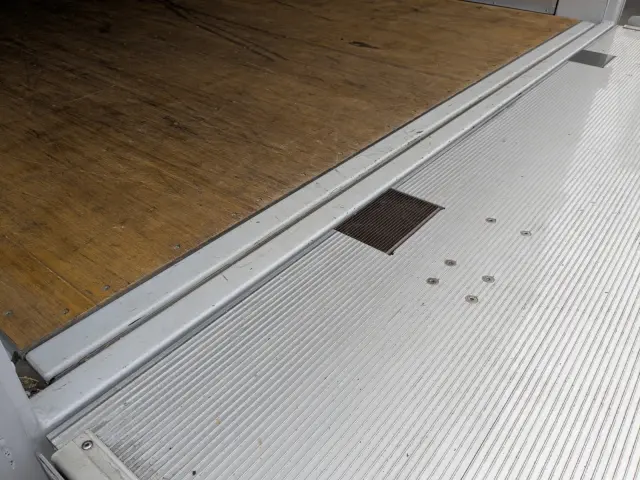 日野 レンジャー 2KG-FD2ABG(2WD)の写真12