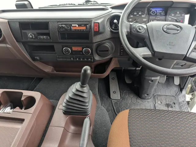 日野 レンジャー 2KG-FD2ABG(2WD)の写真27