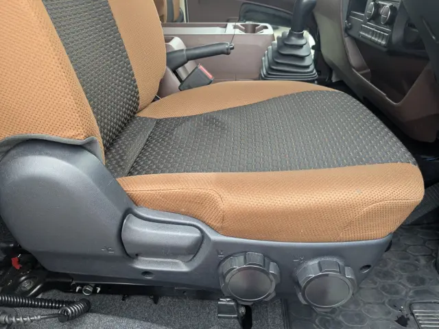 日野 レンジャー 2KG-FD2ABG(2WD)の写真37