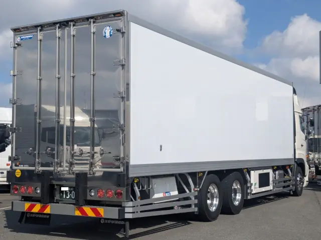 日野 プロフィア 2DG-FR1AHC(6x2)の写真3