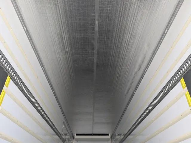 日野 プロフィア 2DG-FR1AHC(6x2)の写真14