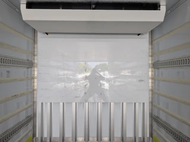 日野 プロフィア 2DG-FR1AHC(6x2)の写真16