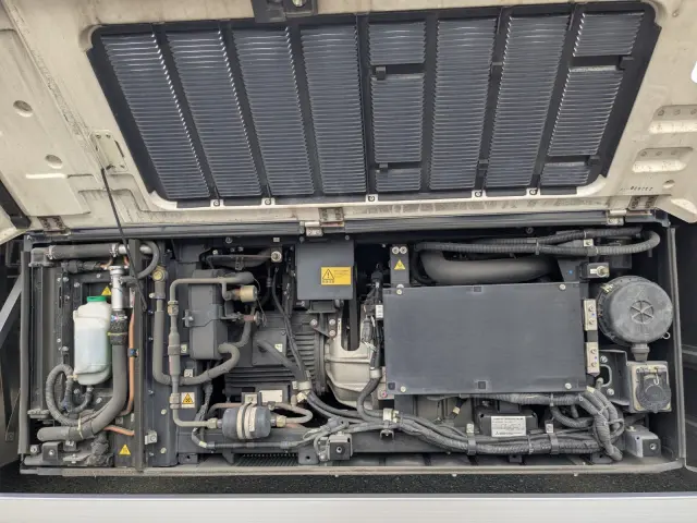 日野 プロフィア 2DG-FR1AHC(6x2)の写真36